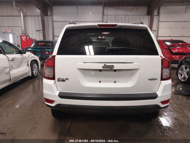 1C4NJDEB2HD168196 Jeep Compass Latitude