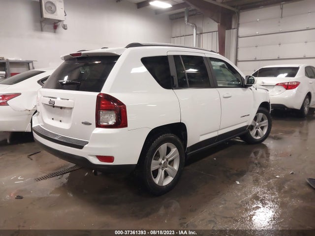 1C4NJDEB2HD168196 Jeep Compass Latitude