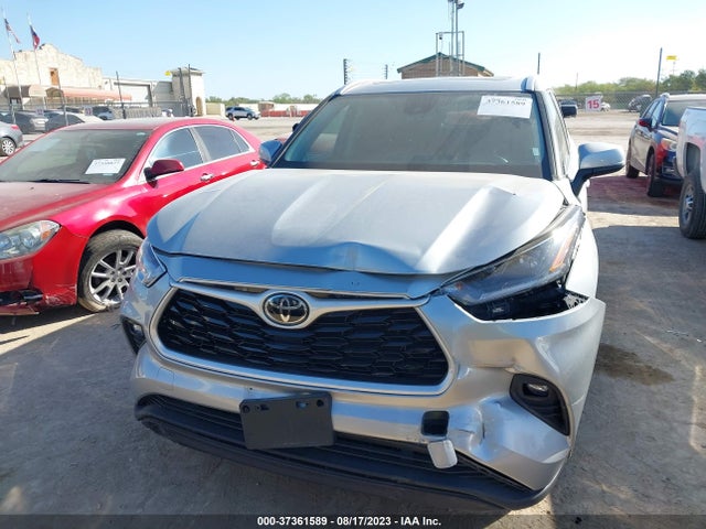 Toyota Highlander Xle 2021 5TDGZRAH4MS531167 Image 4