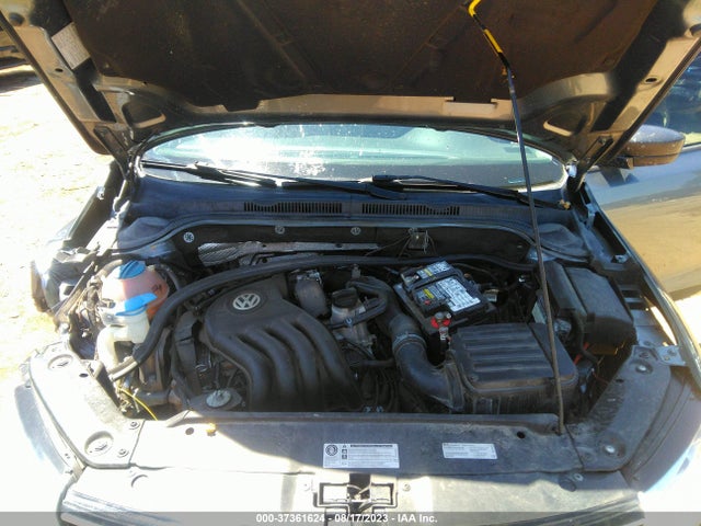 3VW2K7AJ2FM215725 Volkswagen Jetta Sedan 2.0l S