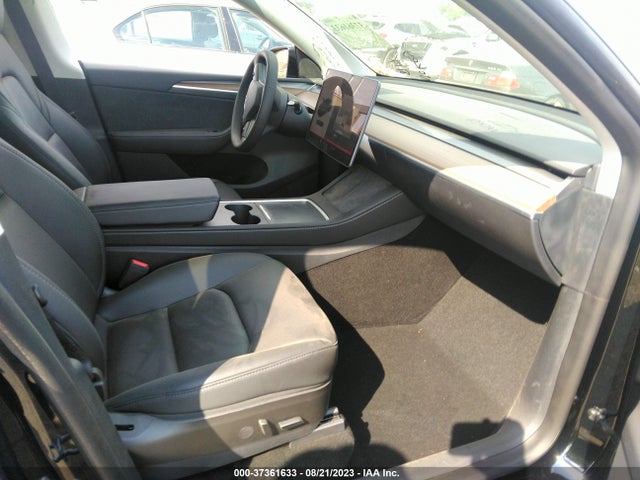 Tesla Model Y Long Range 2023 7SAYGDEE0PF707396 Image 11
