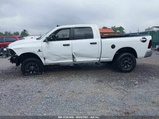 3C6UR5DL4JG246059 RAM 2500 Slt