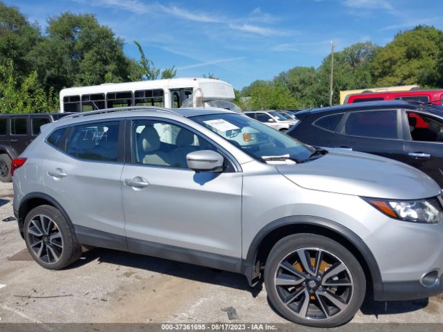 JN1BJ1CRXJW208667 Nissan Rogue Sport Sl