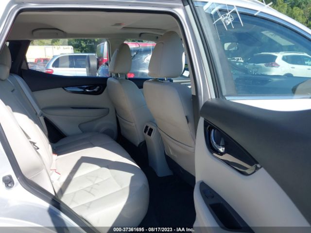 JN1BJ1CRXJW208667 Nissan Rogue Sport Sl