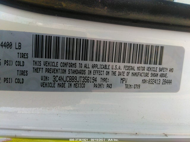 3C4NJCBB9JT356194 Jeep Compass Latitude