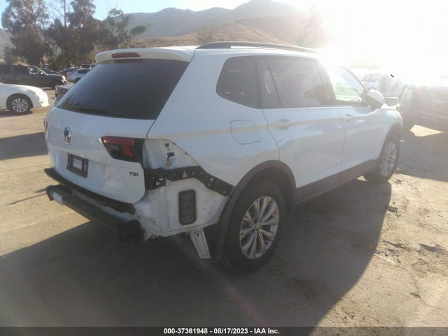 3VV1B7AXXJM107818 Volkswagen TIGUAN S