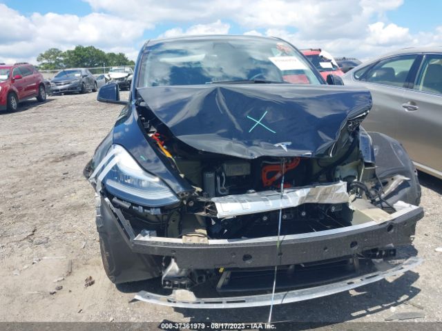 7SAYGDEE9NF374709 Tesla Model Y Long Range
