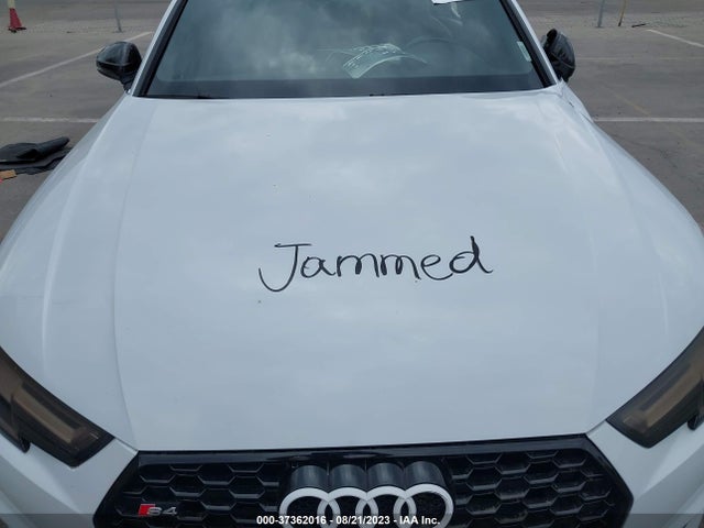WAUB4AF43JA002430 Audi S4 Premium Plus