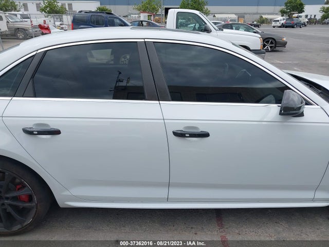 WAUB4AF43JA002430 Audi S4 Premium Plus