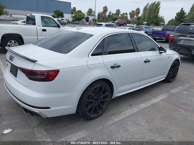 WAUB4AF43JA002430 Audi S4 Premium Plus