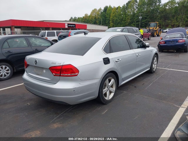 1VWAT7A39FC100454 Volkswagen Passat 1.8t Limited Edition