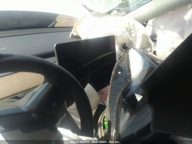 7SAYGDEF1PF665586 Tesla Model Y Performance