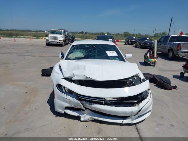 2C3CDXBGXFH801161 Dodge Charger Se