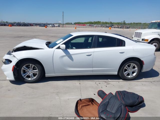 2C3CDXBGXFH801161 Dodge Charger Se
