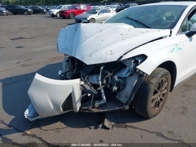 1FA6P0G71G5136147 Ford FUSION S