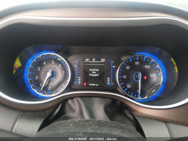 2C4RC1DG5LR256897 Chrysler Voyager Lxi