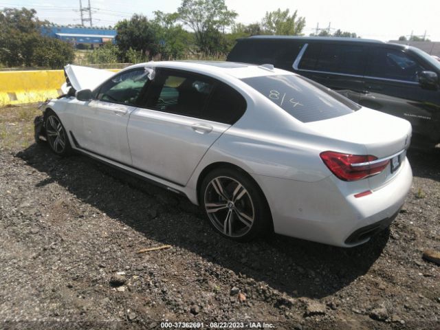 2017 BMW 750I WBA7F0C35HGM21649 Photo 2