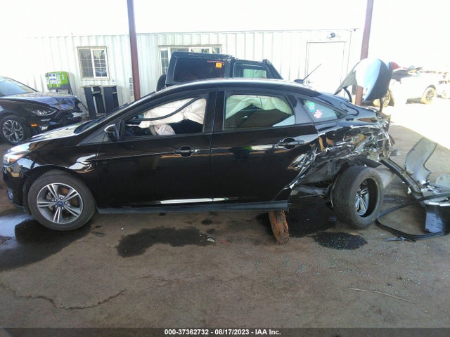 2018 FORD FOCUS SE VIN: 1FADP3FE1JL230945