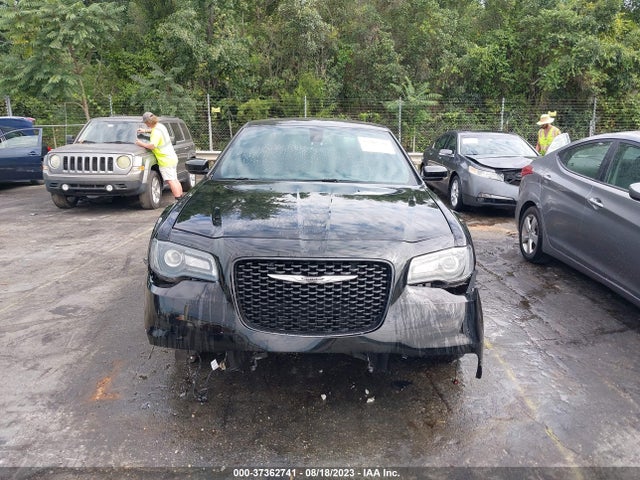 2C3CCAGG3GH296493 Chrysler 300 300s