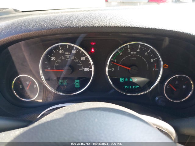 2015 JEEP WRANGLER UNLIMITED SPORT VIN: 1C4BJWDG5FL740604