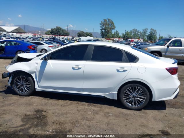 3KPF54AD5NE455901 KIA Forte Gt-line