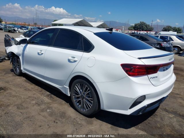 3KPF54AD5NE455901 KIA Forte Gt-line