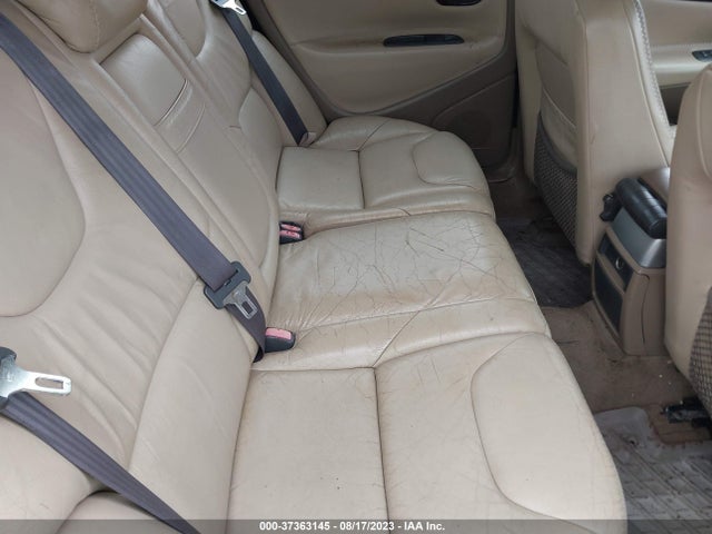 2002 VOLVO V70 VIN: YV1SZ58D921080036