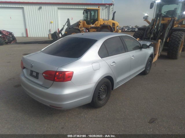 3VW2K7AJ1EM330850 Volkswagen Jetta Sedan S