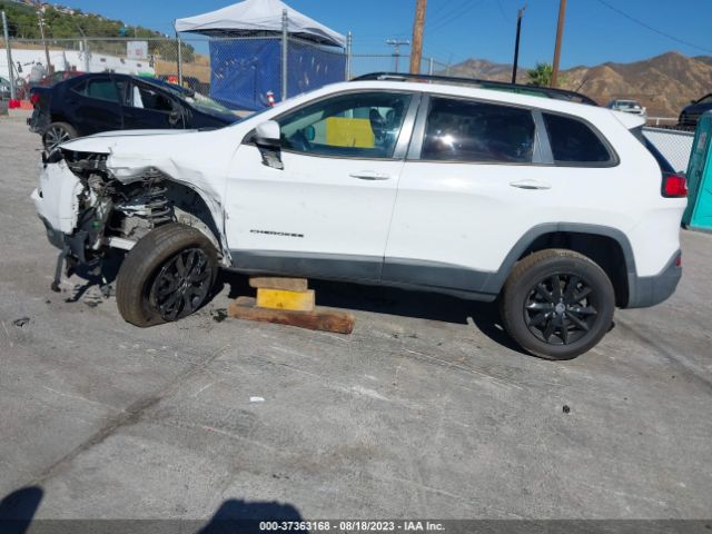 1C4PJMCS7EW296221 Jeep Cherokee Altitude