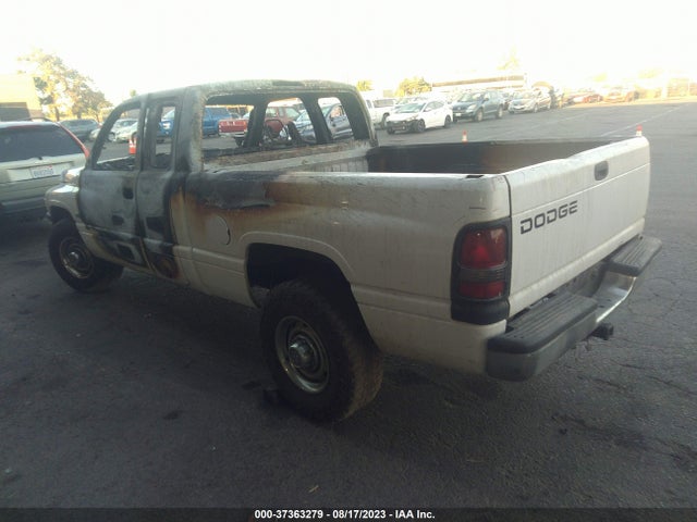 2000 DODGE RAM 2500 VIN: 3B7KC23Z1YG137929