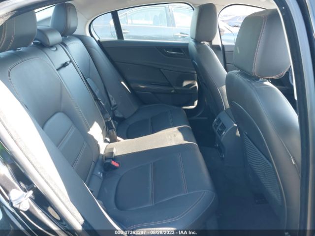 SAJAE4BG0HA955704 Jaguar Xe 25t Prestige