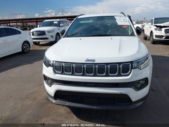3C4NJCBB9NT198235 Jeep Compass Latitude