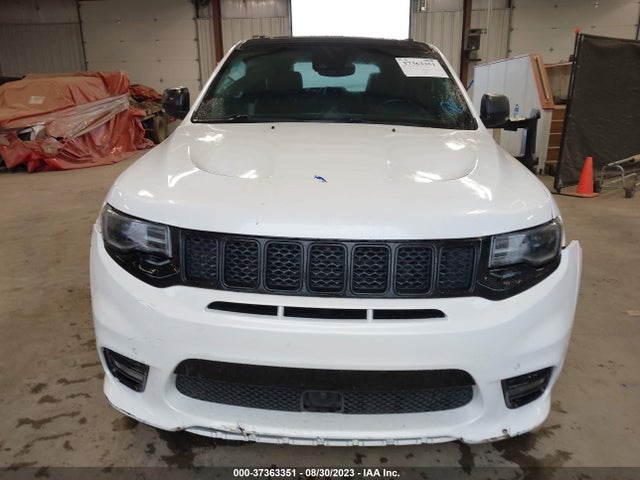 1C4RJFDJ3JC135693 Jeep Grand Cherokee Srt