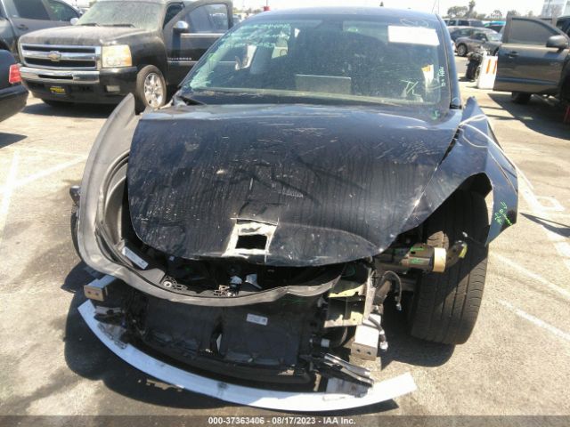 5YJ3E1EB5JF186832 Tesla Model 3 Long Range