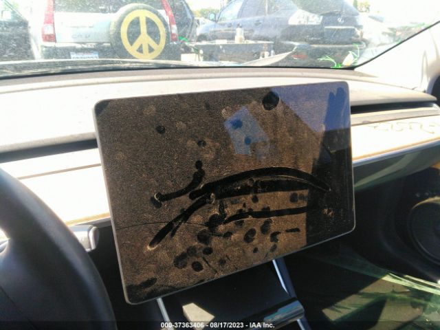 5YJ3E1EB5JF186832 Tesla Model 3 Long Range