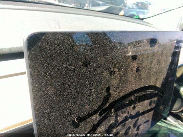 5YJ3E1EB5JF186832 Tesla Model 3 Long Range