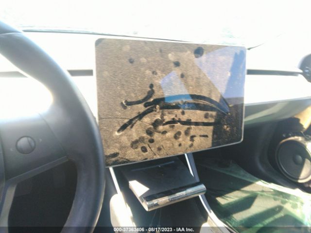 5YJ3E1EB5JF186832 Tesla Model 3 Long Range