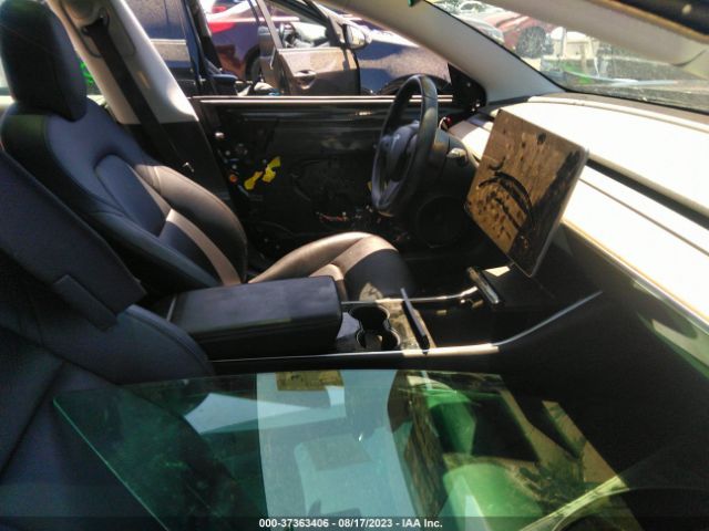 5YJ3E1EB5JF186832 Tesla Model 3 Long Range