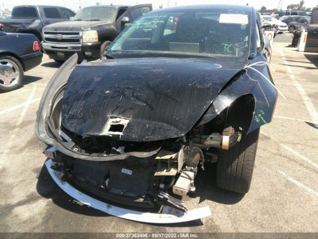 5YJ3E1EB5JF186832 Tesla Model 3 Long Range
