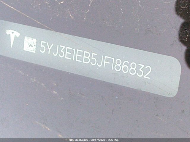 5YJ3E1EB5JF186832 Tesla Model 3 Long Range