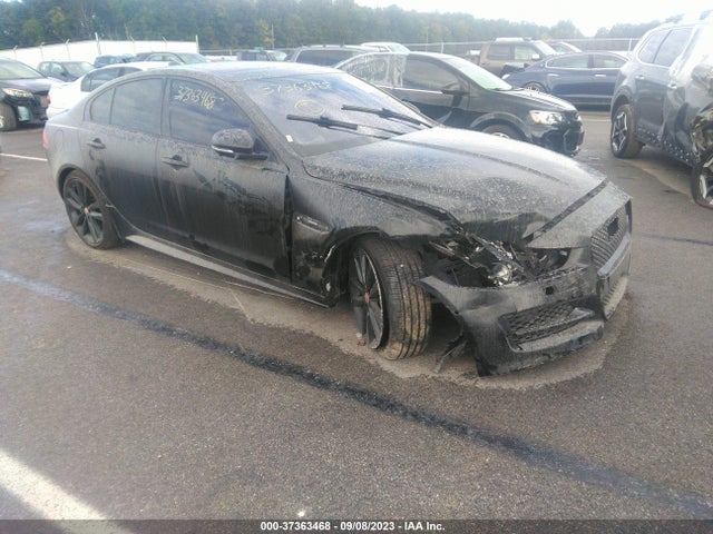 2017 JAGUAR XE SAJAL4BV8HA953185 Photo 0