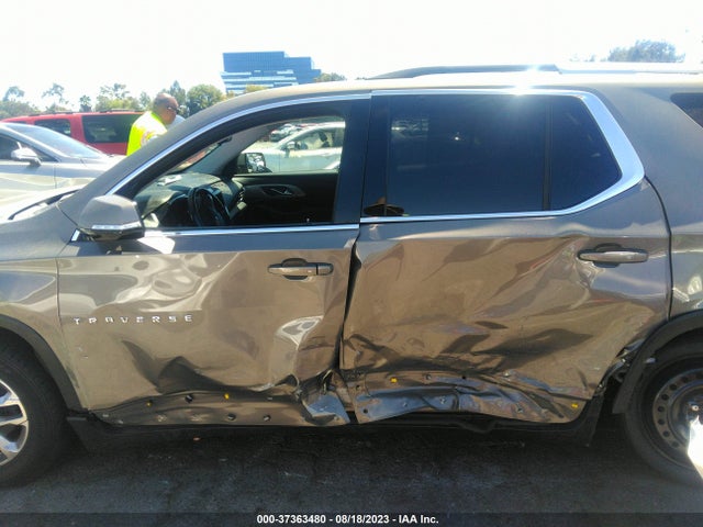Chevrolet Traverse Lt Cloth 2018 1GNERGKW0JJ185627 Image 6