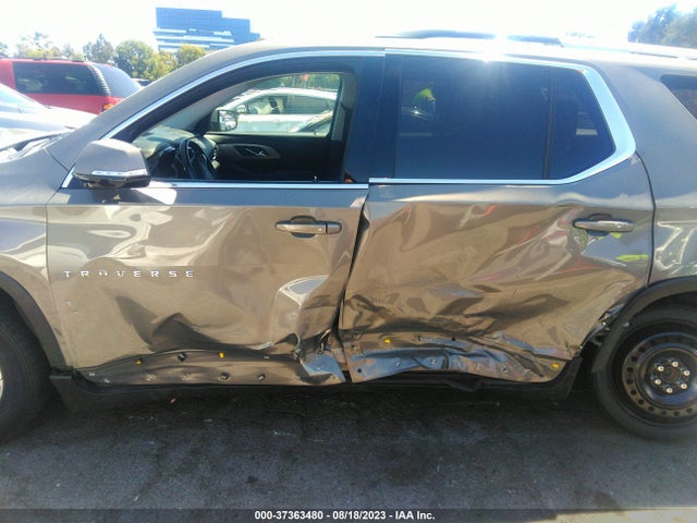 Chevrolet Traverse Lt Cloth 2018 1GNERGKW0JJ185627 Image 12