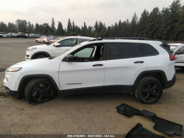 1C4PJLAB6HW527255 Jeep Cherokee Altitude