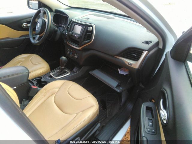 1C4PJLAB6HW527255 Jeep Cherokee Altitude