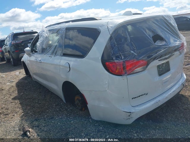 Chrysler Pacifica Touring L 2018 2C4RC1BG0JR306153 Image 3