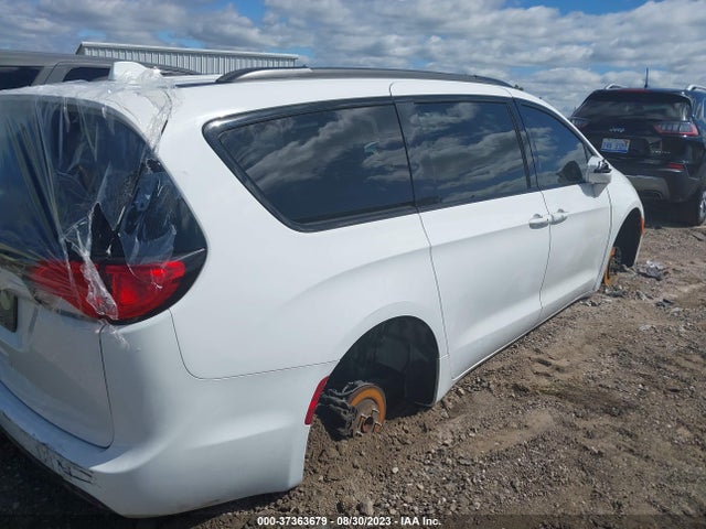 Chrysler Pacifica Touring L 2018 2C4RC1BG0JR306153 Image 4