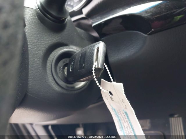 5XYKT3A65FG621631 KIA SORENTO LX