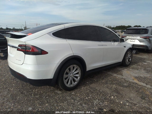 Tesla Model X Long Range 2020 5YJXCDE21LF282176 Image 12