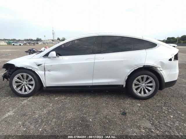 Tesla Model X Long Range 2020 5YJXCDE21LF282176 Image 14